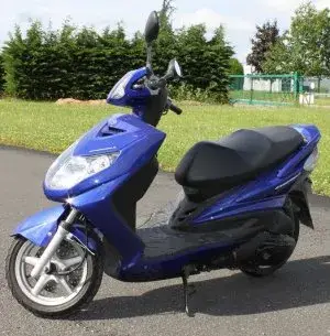 scooter-125-yamaha-auxerre-permis